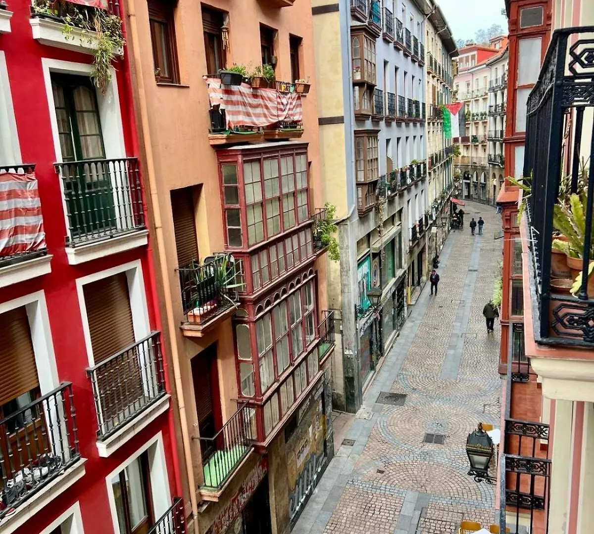 Casual Serantes Bilbao Hiszpania